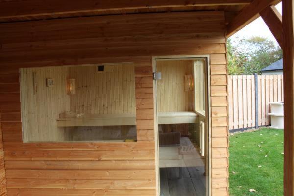 Holiday Cottage With Sauna In Zeeland Stavenisse Kültér fotó