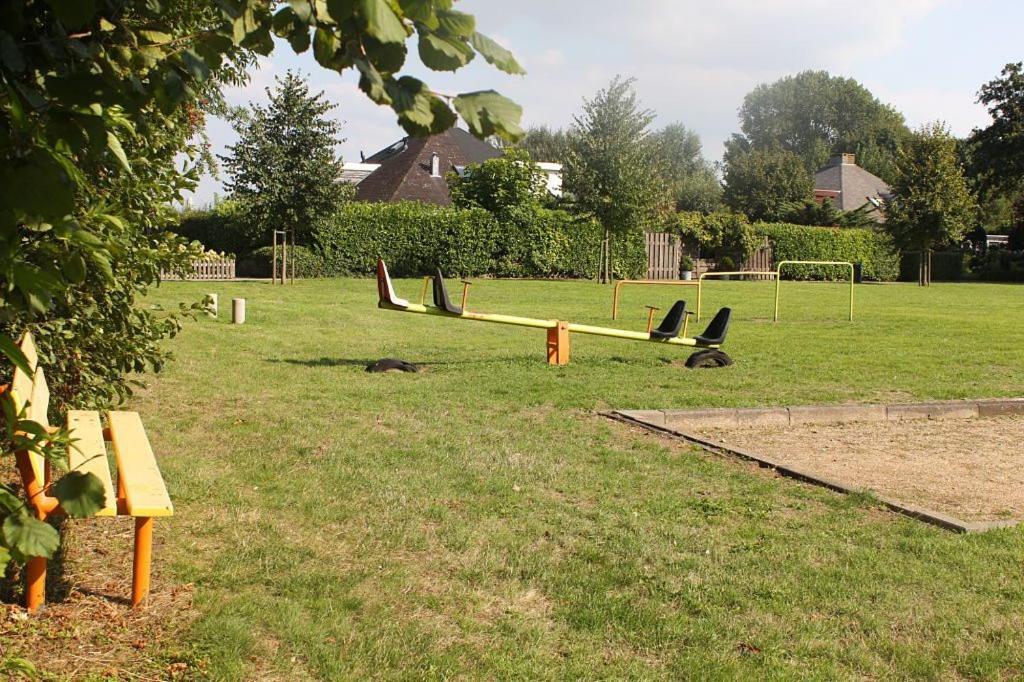 Holiday Cottage With Sauna In Zeeland Stavenisse Kültér fotó
